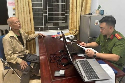 Chặn đường xin tiền, đánh người rồi cầm dao chống đối