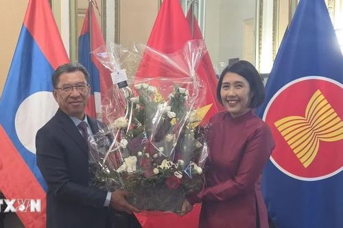 Đại sứ quán Lào tại Vương quốc Bỉ chúc mừng Quốc khánh Việt Nam