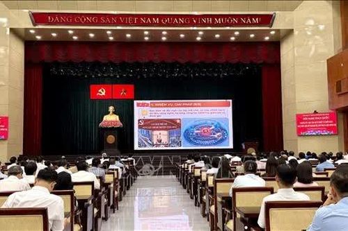 Cán bộ, đảng viên hiện thực hóa Nghị quyết bằng hành động thiết thực