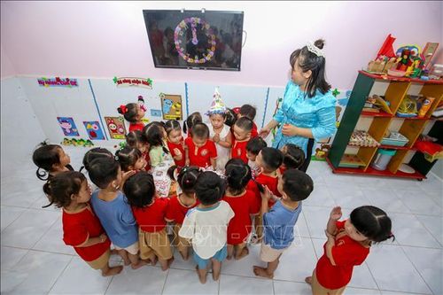 Xây dựng môi trường an toàn với trẻ em - Bài 2: Bảo vệ trẻ từ những 'mắt xích' gần nhất
