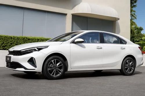 Kia K3 2027 ra mắt, giá chưa tới 380 triệu đồng