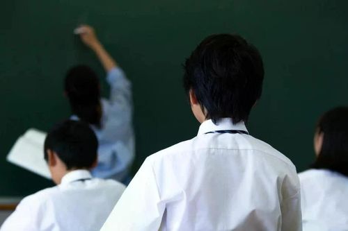 Xu hướng đáng sợ ám ảnh mùa tựu trường ở Nhật Bản