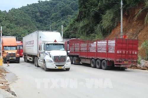 Trên 8.700 phương tiện thông quan qua các cửa khẩu Lạng Sơn dịp nghỉ lễ 2/9