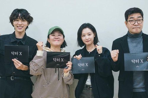 Kim Ji Won trở lại với phim y khoa Doctor X, ấn định ngày lên sóng