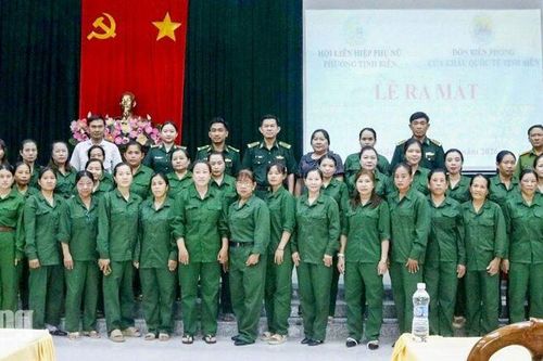 Tịnh Biên ra mắt Tổ phụ nữ tự quản đường biên, cột mốc