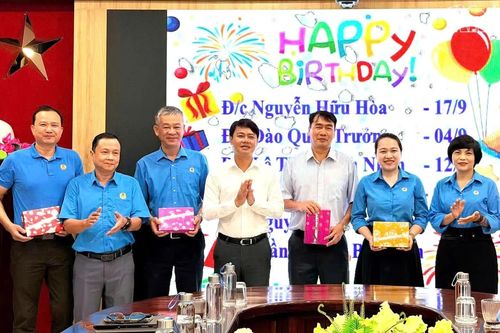 Liên đoàn Lao động tỉnh Khánh Hòa sinh hoạt chuyên đề về ý nghĩa của Bản Tuyên ngôn Độc lập
