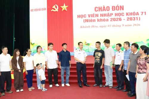 Học viện Hải quân tiếp nhận học viên khóa 71