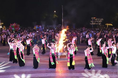 Mường Lò vào hội