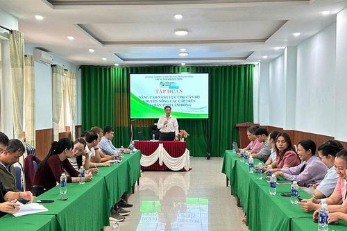 Nâng cao năng lực chuyển đổi số cho cán bộ khuyến nông khu vực Tây Lâm Đồng