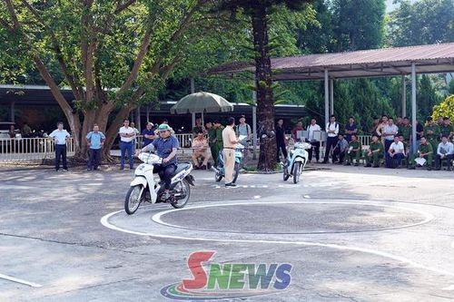 Tập huấn công tác tuyên truyền, đào tạo kỹ năng lái xe mô tô, xe gắn máy