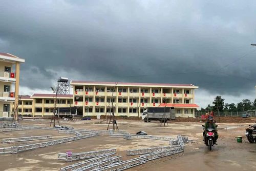 Chạy đua đếm ngược ngày cán đích những ngôi trường vùng biên