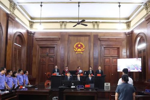 Ca sĩ Chi Dân, người mẫu An Tây, 'cô tiên' Trúc Phương lĩnh án