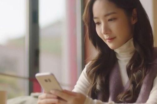 Sếp nói vợ vắng nhà muốn tôi đến nấu cơm giúp, lời đề nghị của anh hôm đó làm tôi mất ngủ