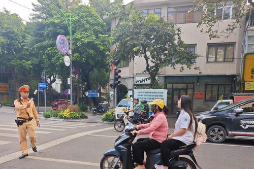 Hà Nội đồng loạt xử lý vi phạm giao thông của học sinh, phụ huynh