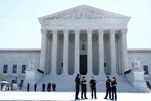 Tòa án Mỹ bác sắc lệnh hạn chế quyền công dân theo nơi sinh của ông Trump