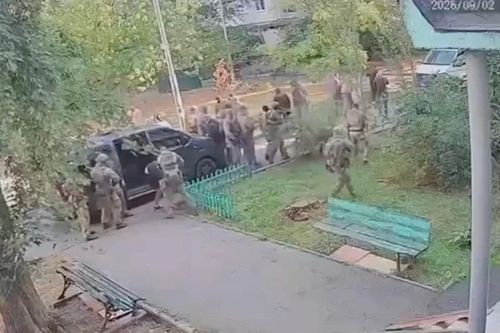 Hai cơ quan an ninh Ukraine đấu súng, ông Zelensky yêu cầu điều tra