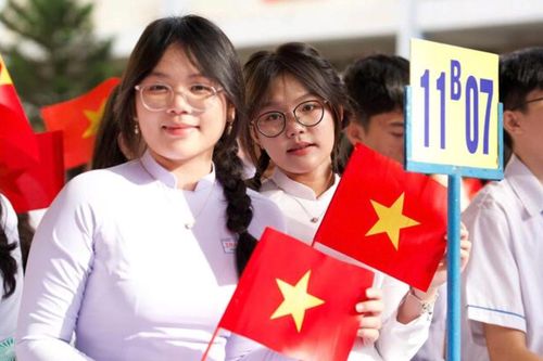 Lễ khai giảng năm học mới 2026-2027 kéo dài 1 tiếng, đánh trống lúc 8h27 phút