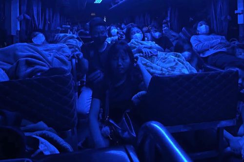 Chở quá 12 người, tài xế và chủ xe đối diện mức phạt hơn 92 triệu đồng