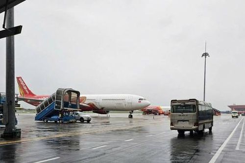 Ứng phó bão số 5: Hàng không trực 24/24h, sẵn sàng điều chỉnh kế hoạch bay