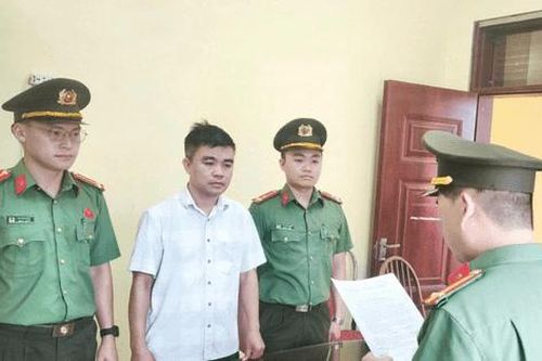 Lý do khởi tố cựu Phó Viện trưởng của Đại học Trưng Vương?