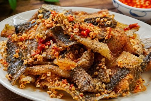 Đi chợ thấy người ta vứt bỏ phần này, tôi mang về làm món lạ miệng khiến cả nhà tranh nhau gắp