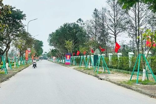 Người dân quê Bác đồng lòng hiến đất mở đường