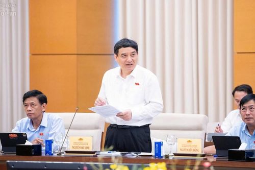 Không tán thành việc bỏ quy định cấm bán rượu, bia bằng máy bán hàng tự động