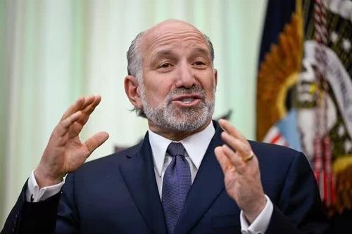 Bộ trưởng Thương mại Mỹ Howard Lutnick xin lỗi vì 'nói nhầm'