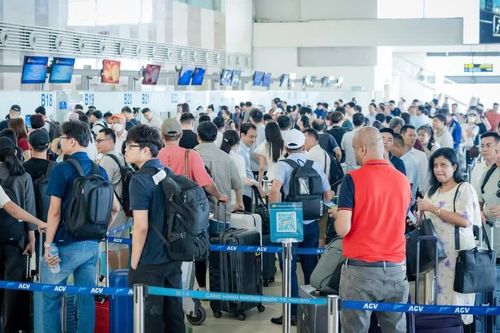 Hàng không 'bùng nổ' khách dịp nghỉ Quốc khánh với 1,2 triệu khách