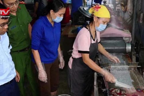 Dùng hàn the để bánh cuốn dai, giòn, một phụ nữ bị khởi tố