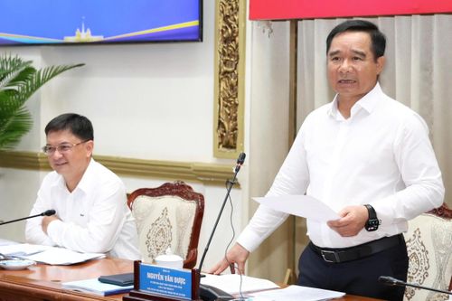 Chủ tịch TP.HCM: Hồ sơ đầy đủ trước 15h phải xử lý trong ngày