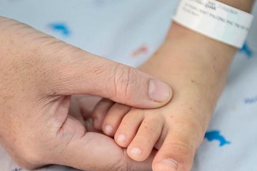 Bộ Y tế phát cảnh báo khẩn về bệnh tay chân miệng