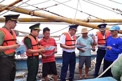 Quyết liệt ngăn chặn tàu cá vi phạm IUU