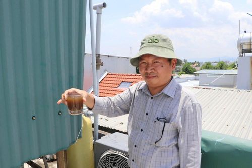 Quảng Ngãi: Nước máy đổi màu và bốc mùi, người dân tự mua thiết bị lọc