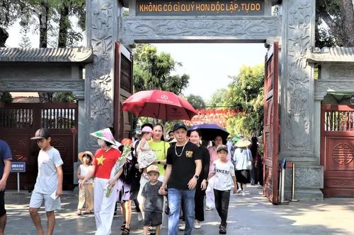 Nghệ An đón gần 270 nghìn lượt khách dịp lễ Quốc khánh