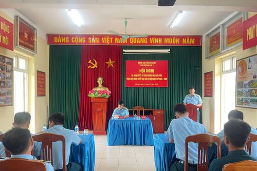 Bàn việc cụ thể, khắc phục khâu yếu