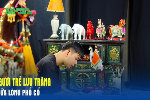 Người trẻ lưu trăng giữa lòng phố cổ