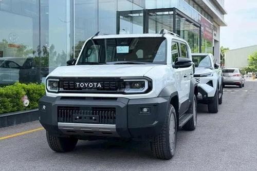 4.900 xe Toyota đến tay khách hàng Việt trong tháng 8/2026