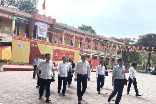 Bí thư Tỉnh ủy Phú Thọ kiểm tra công tác chuẩn bị năm học mới