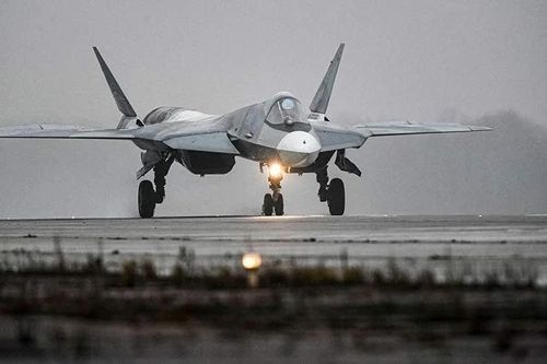 Rostec lần đầu trình làng UAV tàng hình phóng từ tiêm kích Su-57E