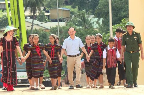 Trường Phổ thông nội trú Quảng Trị rộn ràng đón học sinh trước ngày khai giảng