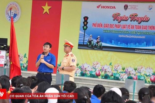 1.400 học sinh, giáo viên ở Gia Lai được hướng dẫn kỹ năng lái xe an toàn