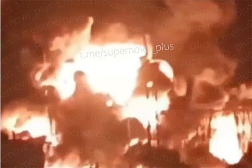 Ukraine tấn công tàu, kho dầu của Nga ở Sochi