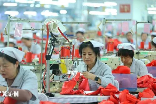 Trung Quốc kêu gọi Pháp dừng thực thi luật chống thời trang siêu nhanh