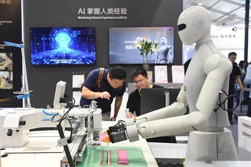 'Tín đồ' công nghệ toàn cầu đổ về Trung Quốc học cách làm AI, robot