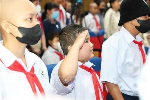 Lễ khai giảng đặc biệt của trẻ em mắc bệnh hiểm nghèo tại Thành phố Hồ Chí Minh​