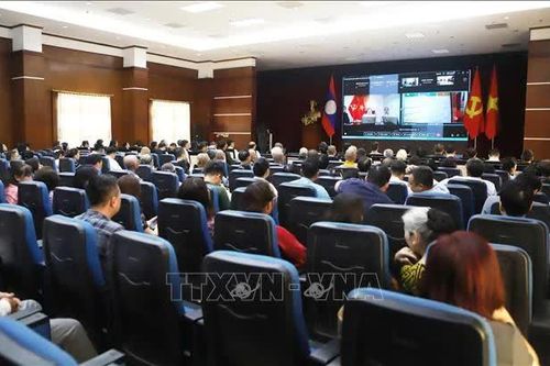 Cộng đồng người Việt tại Lào quyết tâm góp sức phát triển đất nước
