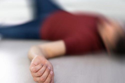 Người đàn ông 54 tuổi tử vong khi đang tắm, bác sĩ chỉ thẳng thói quen 'cực độc' ít ai ngờ