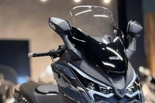 Xe ga thể thao 369cc, trang bị tiên tiến, giá hơn 100 triệu đồng