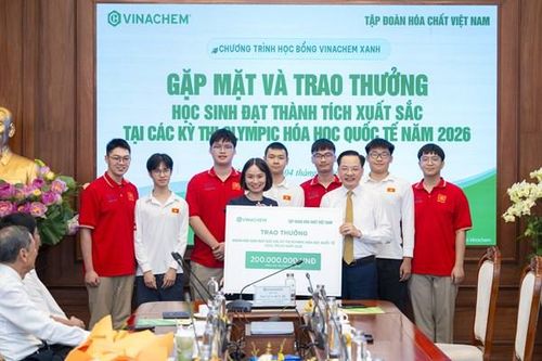 Vinachem trao thưởng học sinh đạt thành tích tại các kỳ thi Olympic hoá học quốc tế